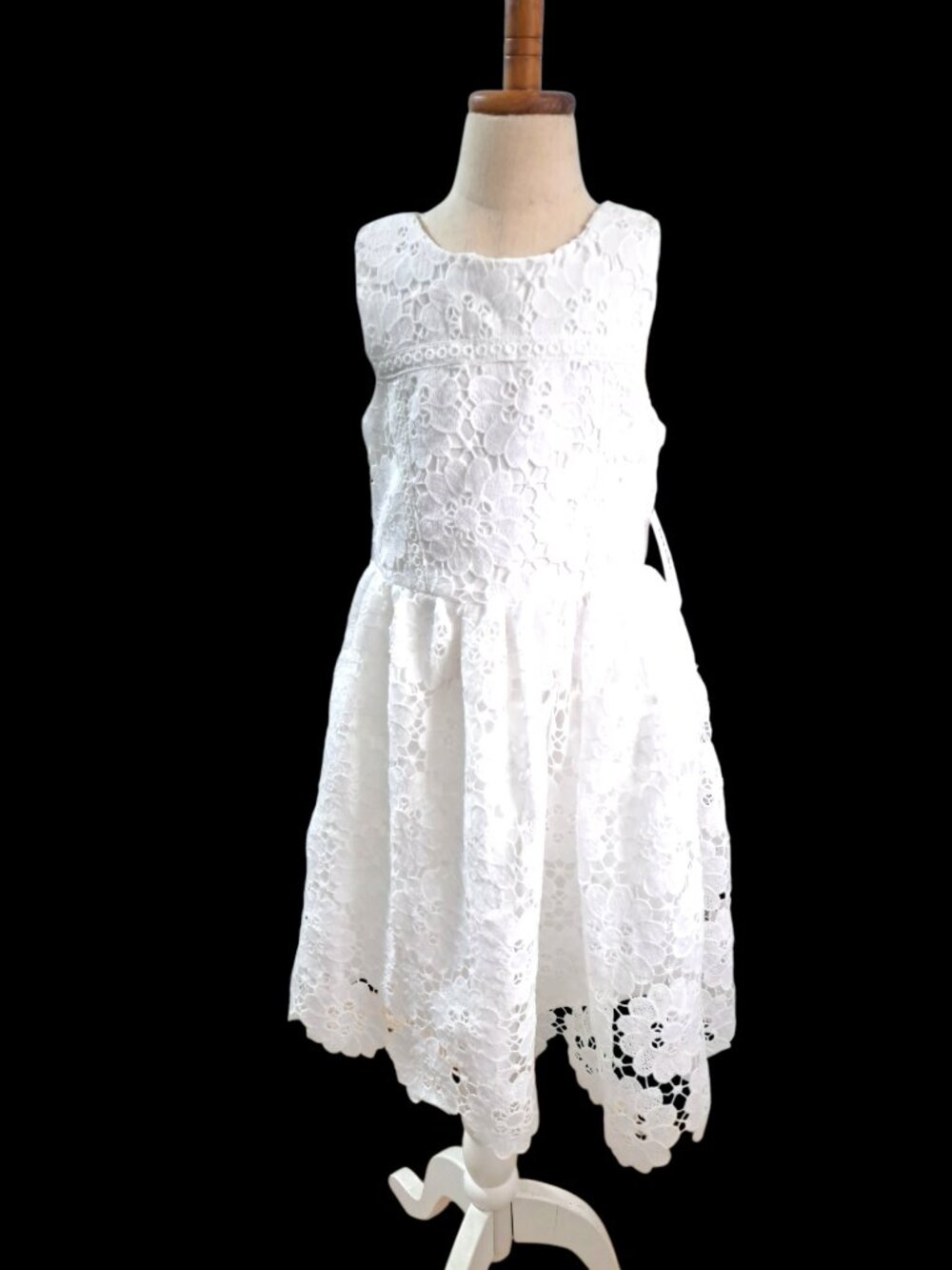 Kensie Girl White Party Floral Festive Lace Sleeveless Back Cutout Dress Sz 8